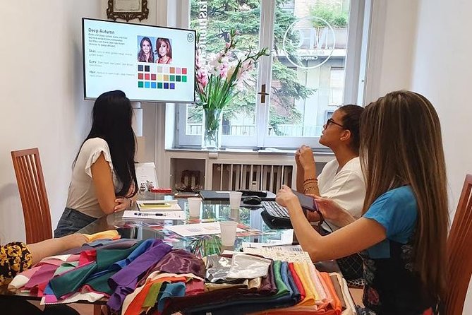 1-Day Personal Fashion Styling Course for Women - Over Drinks With Your Teacher: Turning Lessons Into Choices