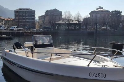 1 Hour Boat Rental Without License 40cv Engine on Lake Como - What You Can See Along the Como–Cernobbio–Moltrasio Line