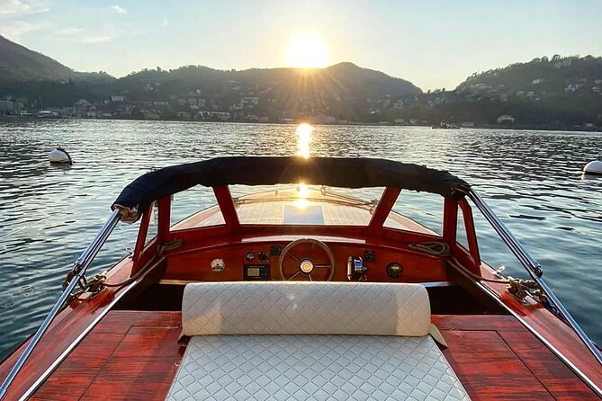 1 Hour Private Wooden Boat Tour on Lake Como 10 pax - Cernobbio, Villa Erba, and the Lake’s Celebrity Villa Belt