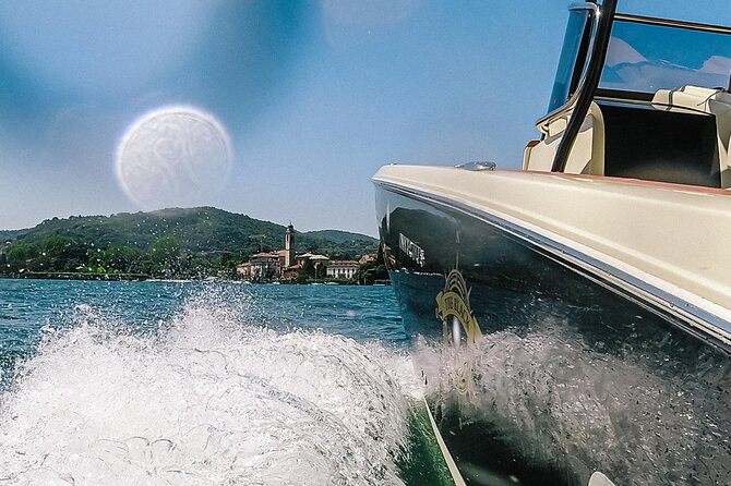1H Private Cruise Lake Como Tender Yacht Invictus 6 pax - Price and Value: Is $444.54 Good for Your Group?