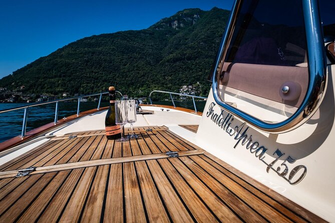 1H Private Cruise on a beautiful wooden speedboat on Lake Como - Who this private Lake Como speedboat cruise suits best