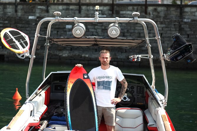 1H Wakeboard and Wakesurf on Lake Como with Mastercraft Boat - Mastercraft + Coaching: Wakeboarding and Wakesurf Without the Guesswork