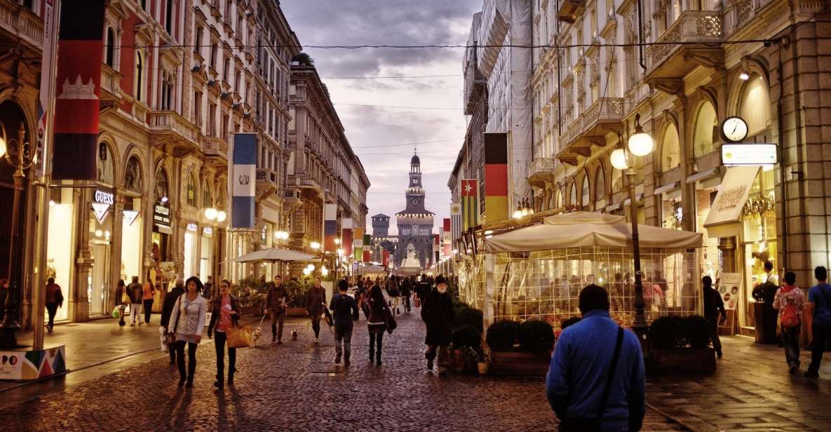 2-Hour Milan by Night Walking Tour - La Scala to Vittorio Emanuele II Gallery: Shops, Cafés, and People-Watching