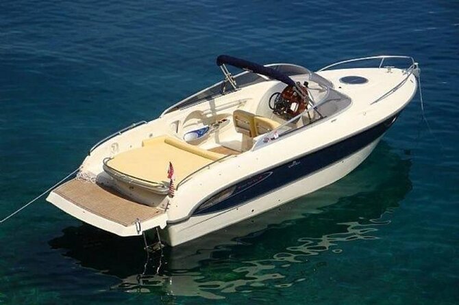 2-Hour Private Tour Sailing on Lake Como with Aperitif - How the captain experience really comes through (Alberto and Mia)