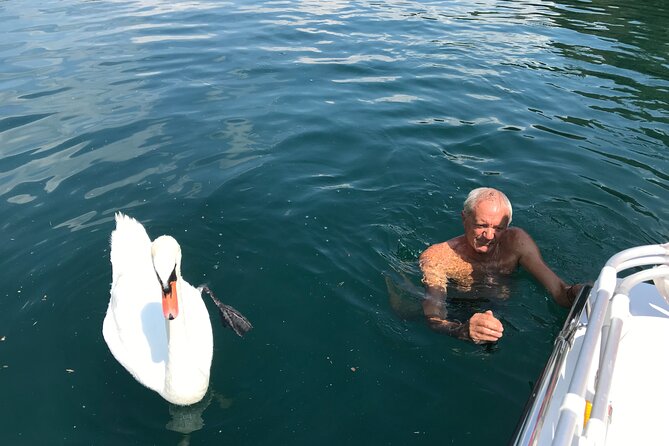 2 Hours and 30 Minutes Private Tour Lake Como - Snacks, swim time, and safety: why the service feels like the real win