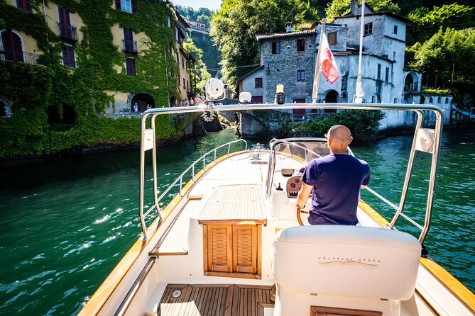 2H Private Cruise on a beautiful wooden speedboat on Lake Como - Price and value: $829 per group for up to 7