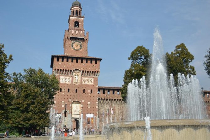 3-Hour Milan City Tour with The Scala Theatre - small group tour - Piazza della Scala + La Scala Theatre: The Big Moment