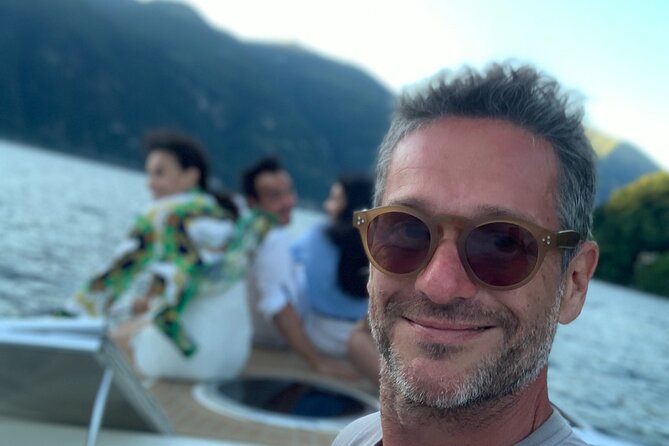 3 Hours Bellagio Private Guided Boat Tour on Lake Como - Bellagio: about an hour to wander like a visitor, not a tourist stamp