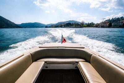 3 Hours Private and Guided Cruise on Lake Como by Motorboat - Villa Olmo (Centro Volta) and the neoclassical Como that frames the photos