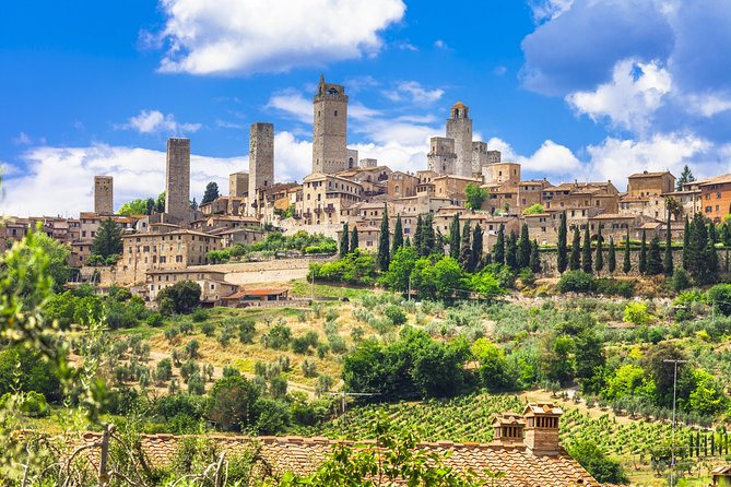 6-Day Cinque Terre, Florence & the Flavours of Tuscany Tour from Milan to Rome - San Gimignano and Siena: towers, medieval spectacle, and the best square in Italy
