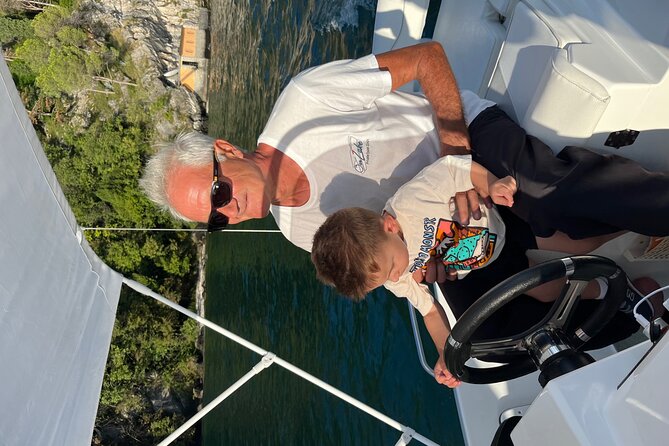 6 hour boat tour with captain on Lake Como - Varenna across the water: romantic paths and a castle option