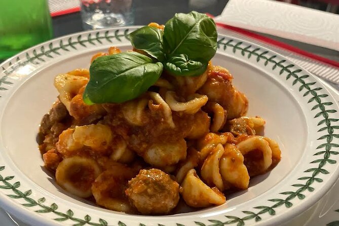 An exclusive experience: food market, private chef and lunch! - The first hands-on lesson: fresh pasta or gnocchi