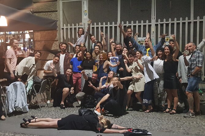 Bar Hopping in Milan - Guides make it work: Benches of conversation and real local tips