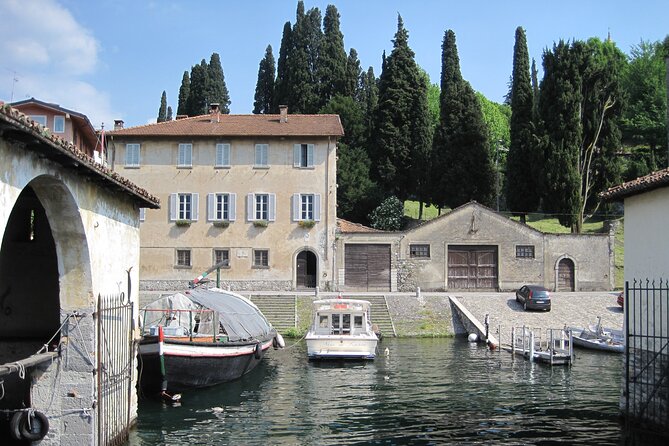 BELLAGIO E-Bike Tour + Villa Melzi + Lunch (Meet the locals) - Stop 4: Loppia port and the Lucie boats for your camera roll