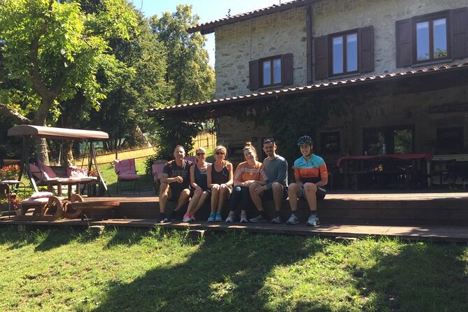 Bellagio Local Food Tasting E-Bike Tour - Stop 1 at Guello: berries, cake, and yogurt from an azienda agricola