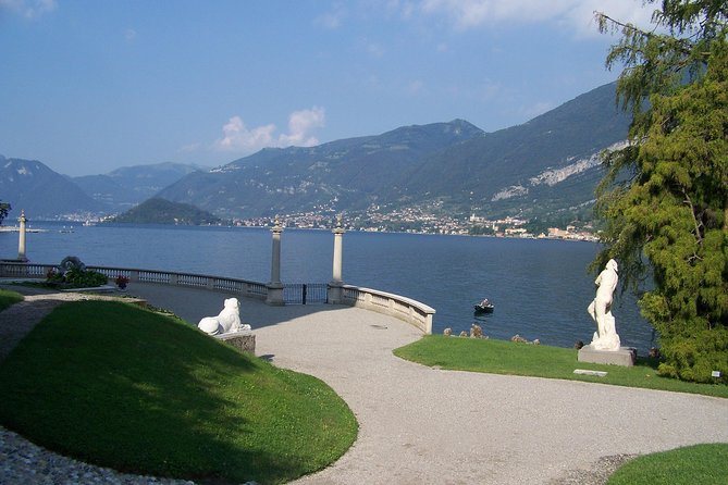 Bellagio, the pearl of lake Como. The village and the surrounding area - Bellagio’s smart start: Piazza Giuseppe Mazzini meetup