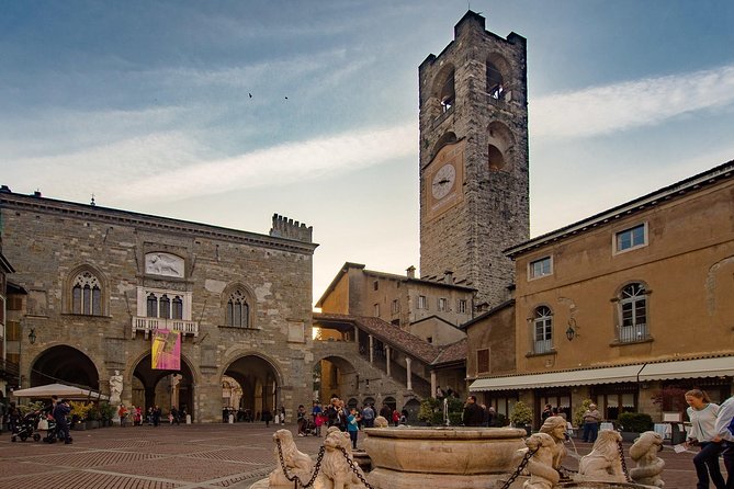 Bergamo: 2.5-hour private walking tour of the Upper Town - A tight walking route with big Bergamo views: La Città Alta and La Rocca