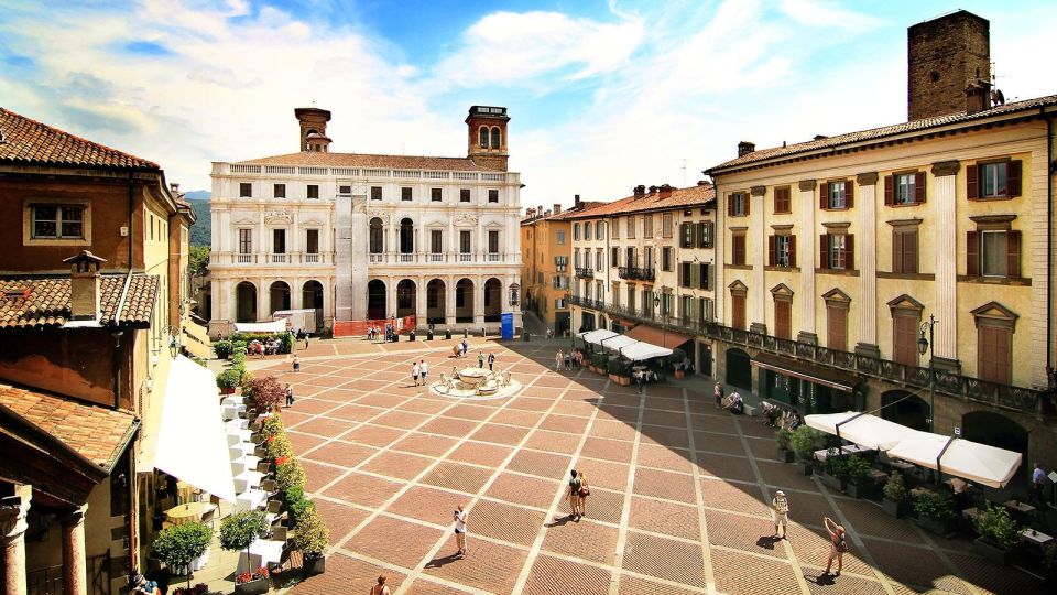 Bergamo Audioguide - TravelMate app for your smartphone - Should you book the Bergamo TravelMate audioguide?