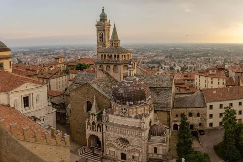 Bergamo : Highlights Private Walking Tour - Venetian Walls: fortifications, stories, and photo stop timing
