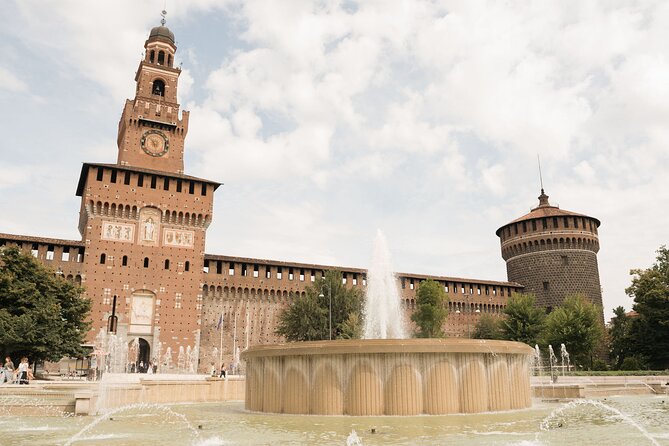 Best of Milan: 3 Icons Tour in 40 Languages + Hop On Hop Off - Castello Sforzesco Courtyards: A Castle Break From the Cathedral Glow