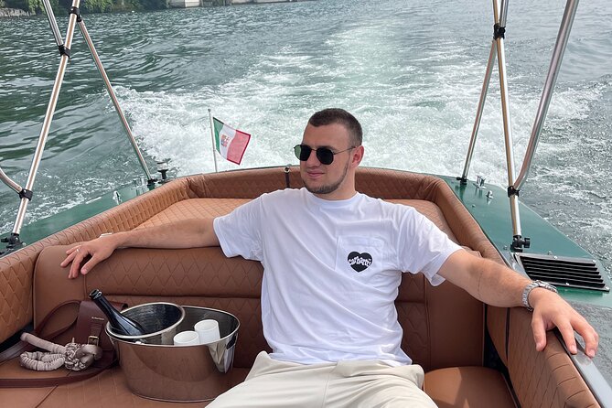 Boat tour on Lake Como - Photo moments: polaroid included, professional photos if you fit the limit