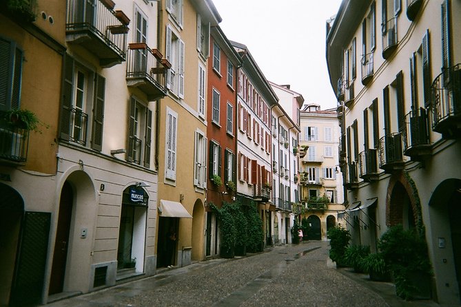 Brera district & Pinacoteca 2-hours guided experience with entrance tickets included - FAQ