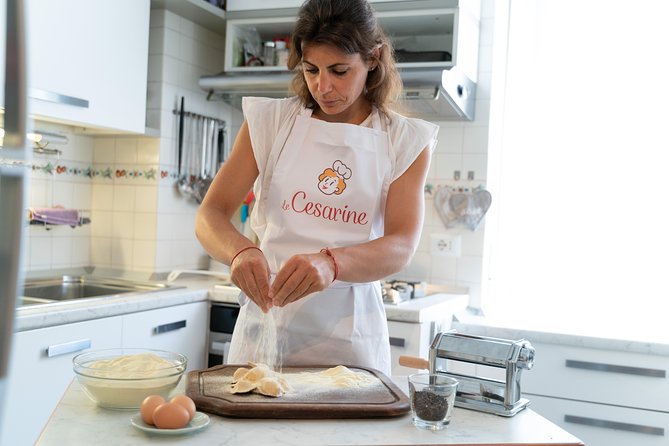 Cesarine: Home Cooking Class & Meal with a Local in Varenna - The Dinner Flow: From Welcome to Eating What You Made