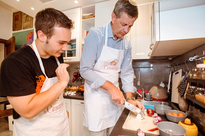 Cesarine: Home Cooking Class & Meal with a Local in Varenna - Getting There Without Stress: Meeting Point and Taxi Reality