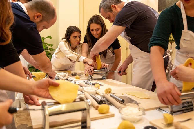 Cesarine: Small group Pasta and Tiramisu class in Bergamo - Group Size and Interaction: Why Max 12 Matters