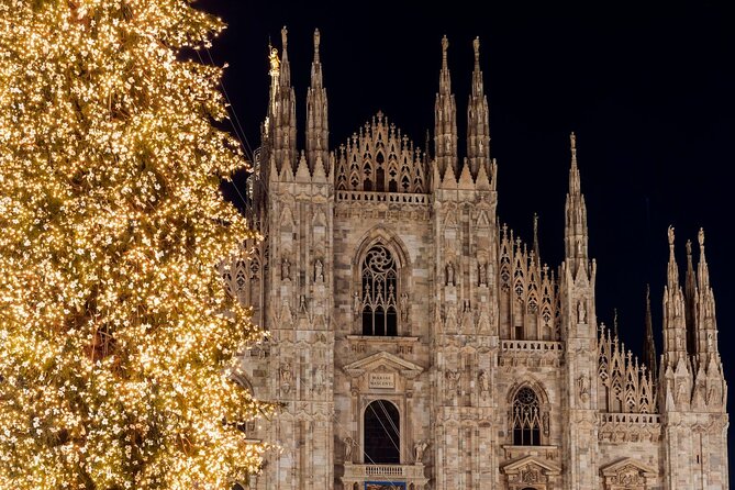 Christmas Time in Milan Walking Tour - Indro Montanelli Gardens and Villaggio delle Meraviglie: the holiday village finale