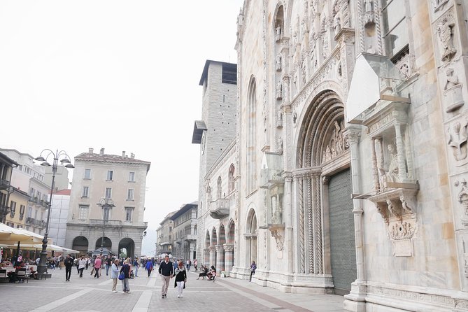 Como city and its History Exclusive Walking Tour (1 h from Milan) - Stop 2: Teatro Sociale and why Como cared about performance