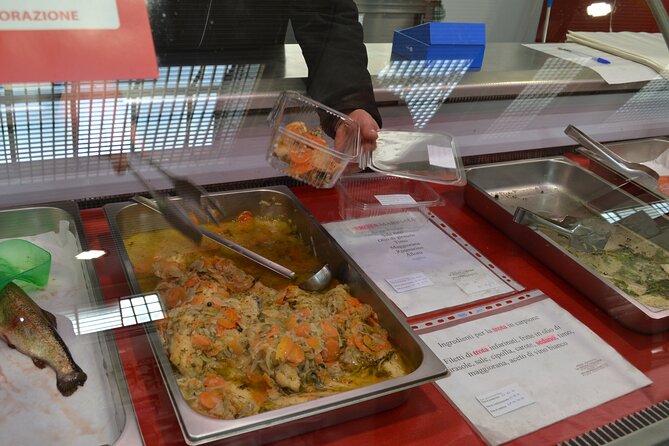 Como Food Tour and the Farmers Market - Mercato Coperto and the farmers market hour: tastings plus market thinking