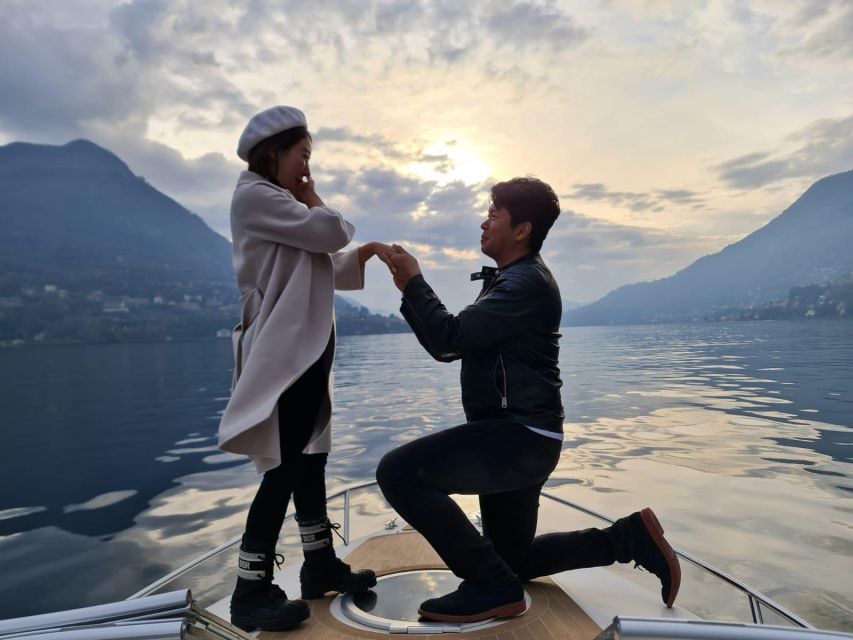 Como: Lake Como Private Modern Speedboat Tour with Prosecco - Prosecco on Lake Como: included bottle, and what to watch for