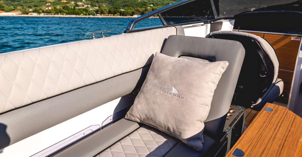 Como: Luxury Boat Tour on Lake Como - The One-Hour Route That Packs in Como, Cernobbio, and the Villa Belt