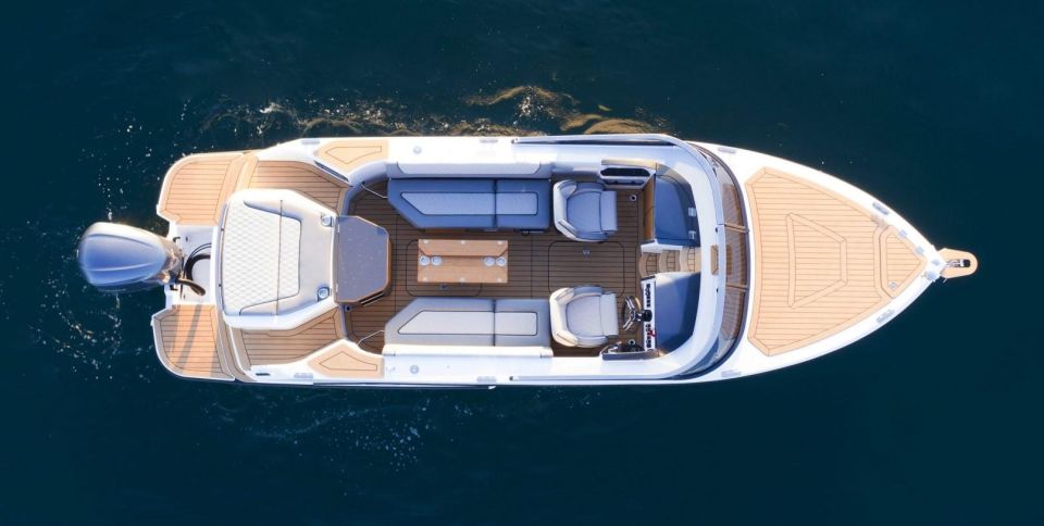 Como: Luxury Boat Tour on Lake Como - Alfastreet 25 on Lake Como: What “Luxury” Means Here