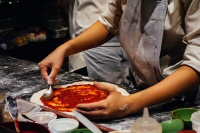 Como: Premium Pizza-Making Class at a Pizzeria - Before the oven: bruschetta and getting your bearings