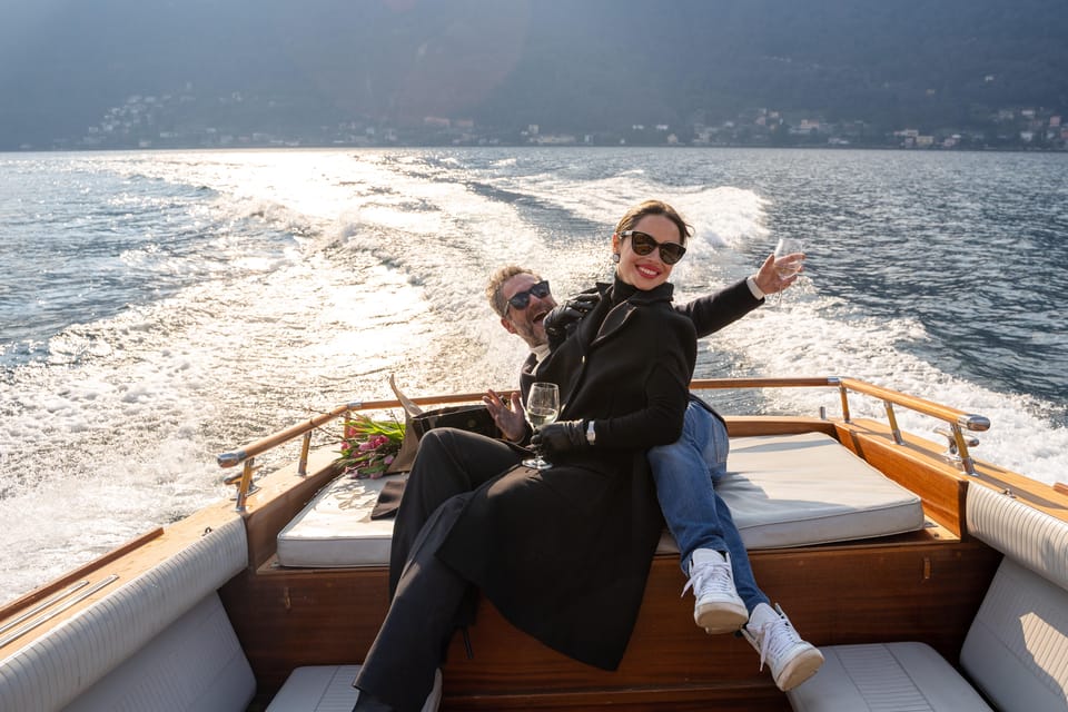 Como: Private Classic Wooden Boat Tour with Prosecco - Key things to know before you go