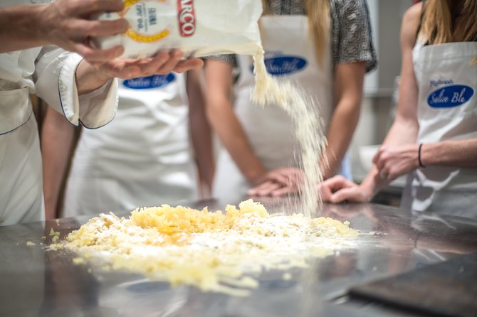 Cooking Lesson in Bellagio with famous Chef Luigi Gandola - The Take-Home Gift Set: Olive Oil and an English Recipe Book