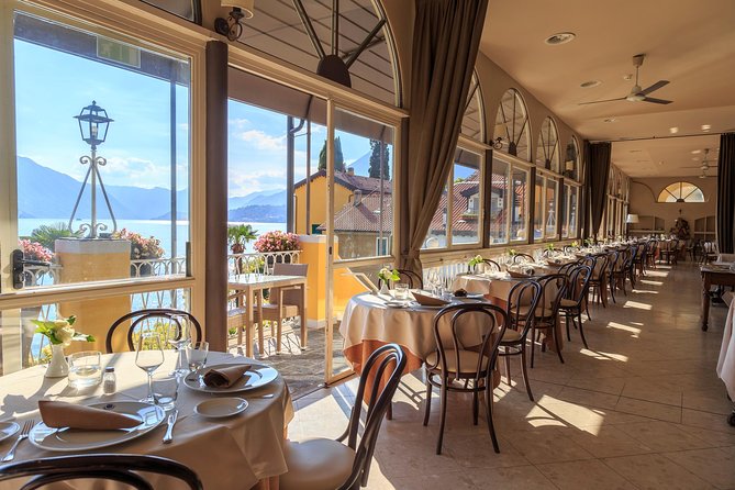 Cruise and Dinner on Lake Como from Varenna - The cruise itself: villas, bays, and the first stars