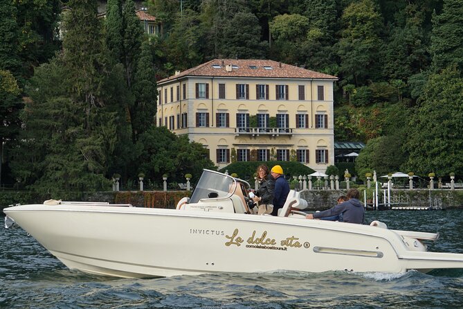 Dreamer tour(1 H) luxury boat aperitif onboard - Villa Taverna near Perlasca: architecture designed to impress (and host)