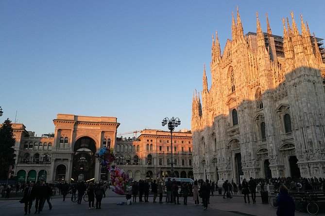 Duomo and Sforza Castle Guided Tour in Milan - What to bring: small items that stop big hassles