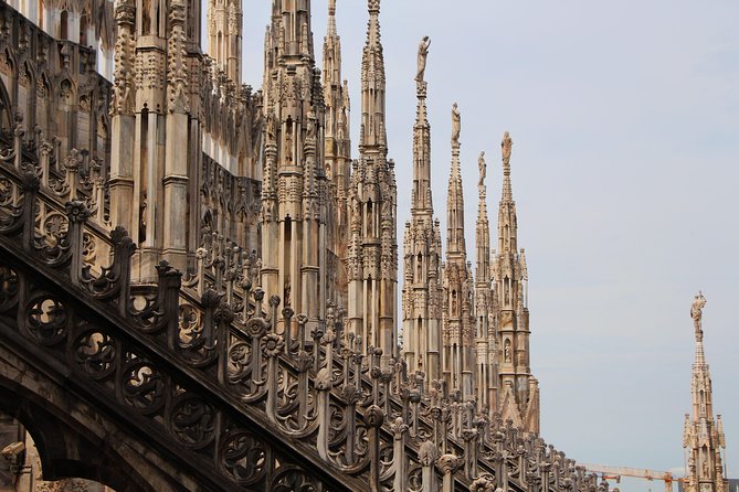 Duomo Cathedral Guided Tour - Headsets and Clear Audio: A Small Detail That Makes the Tour Better