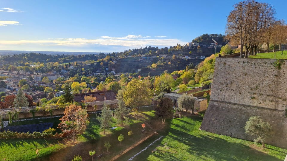 E-bike tour to discover Bergamo - Astino valley and the monastery zone: a calmer rhythm