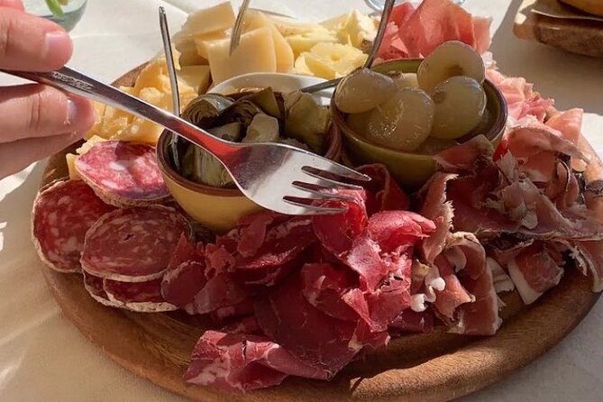 Exclusive wine tasting in Brunate - How the 5:00 pm Como meeting point keeps things easy