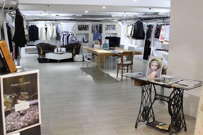 Fashion Workshop in Atelier and Fashion District Tour - Workshop Sensory Skills: Fabrics, Models, and Sewing Tips