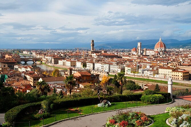 Florence Renaissance and Medieval: Day Trip from Milano by High-Speed Train - Stop-by-stop: from Medici power to Ponte Vecchio