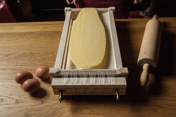 Fresh Homemade Pasta and Tiramisu Cooking Class in Milan - What the meal is like (and why it matters)