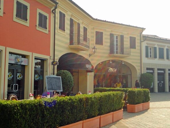 From Lake Como or Milan: Serravalle VIP shopping and Wine Tasting - Quick take: what makes this day work so well