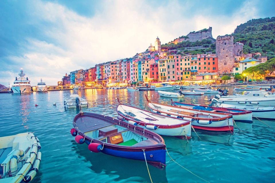 From Milan: Cinque Terre with Portovenere and Boat Cruise - From Milan to La Spezia: The coach-to-train flow