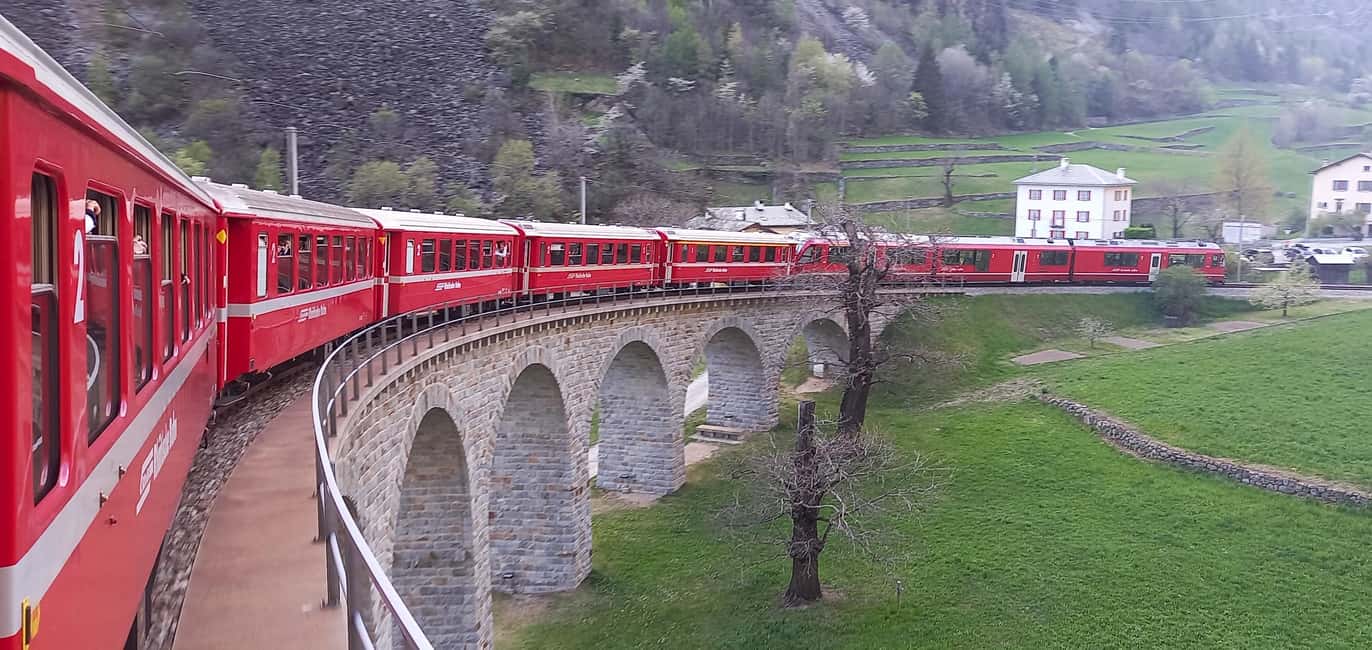 From Milan: Lake Como and Bernina Train Day Trip - Meeting at Excelsior Hotel Gallia and starting out by coach